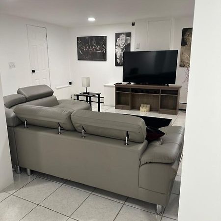 Cozy Spacious Guest Suite Englewood Exteriér fotografie